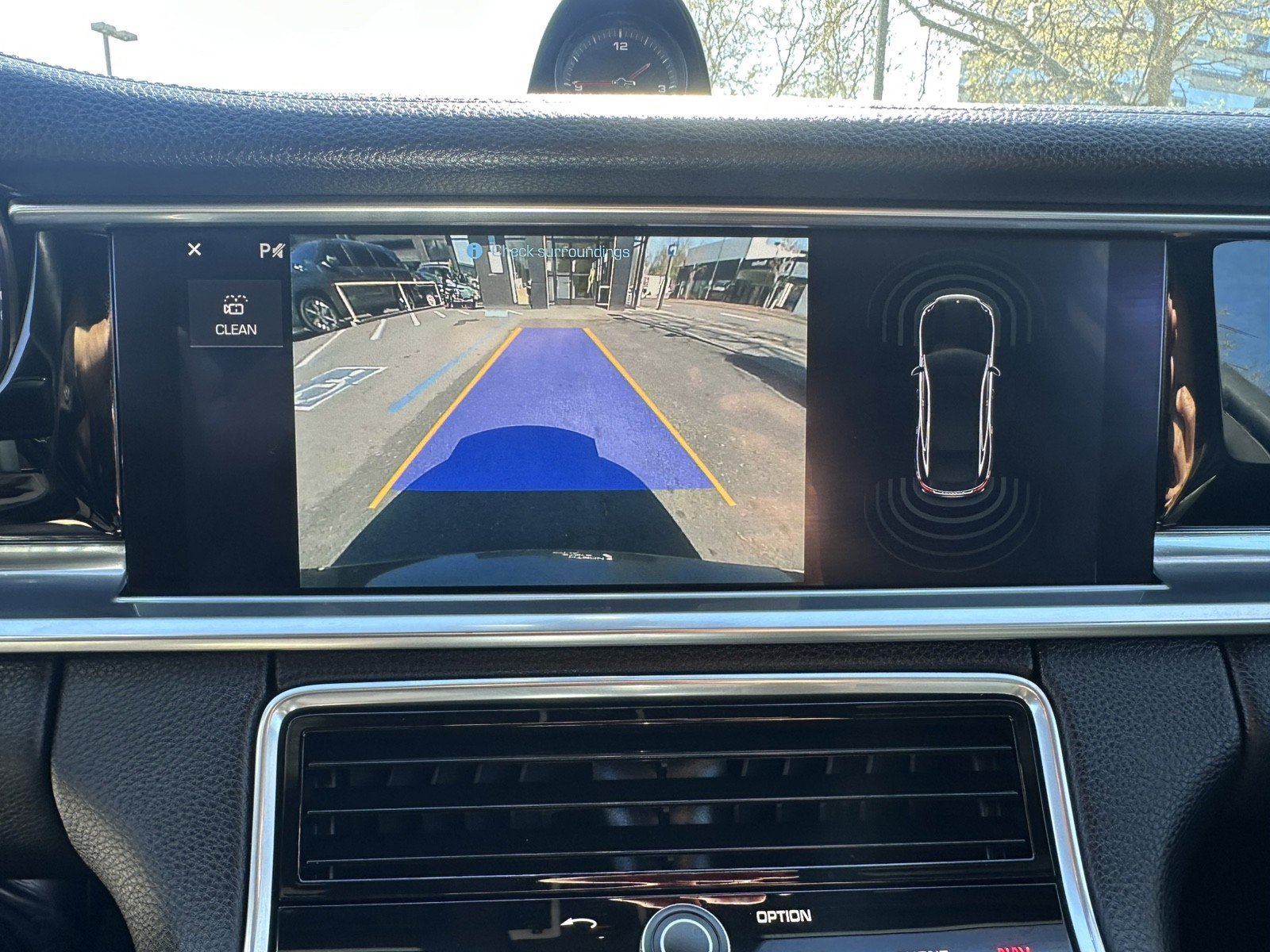 Used 2018 Porsche Panamera 4 AWD/4WD image 26