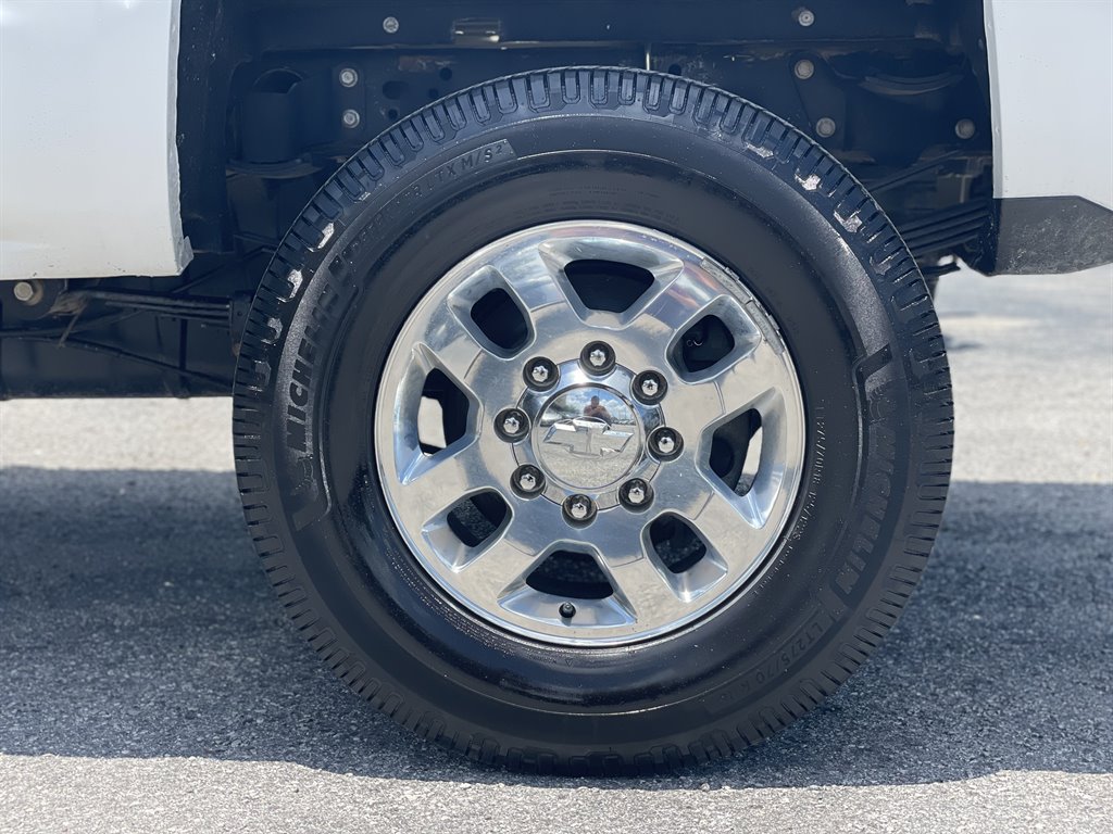Used 2018 Chevrolet Silverado 3500 LTZ w/ Duramax Plus Package AWD/4WD image 39