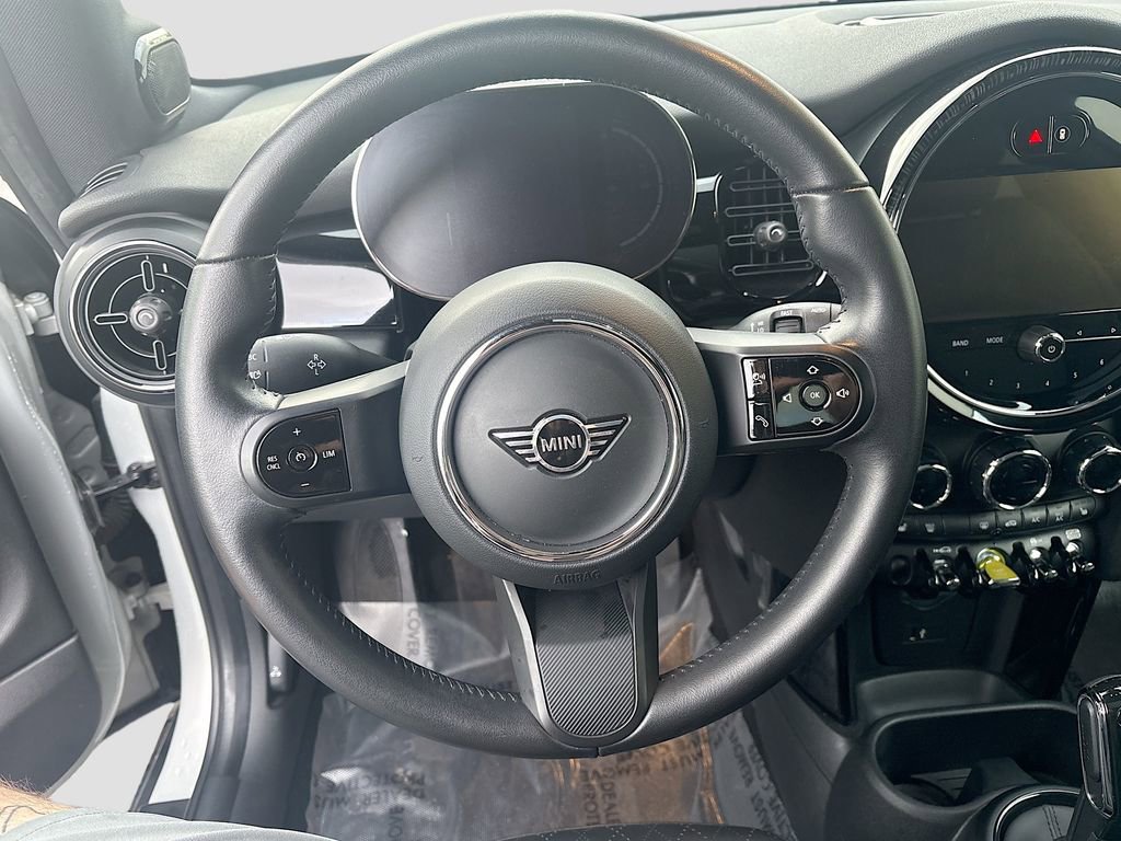 Used 2023 MINI Cooper SE image 11