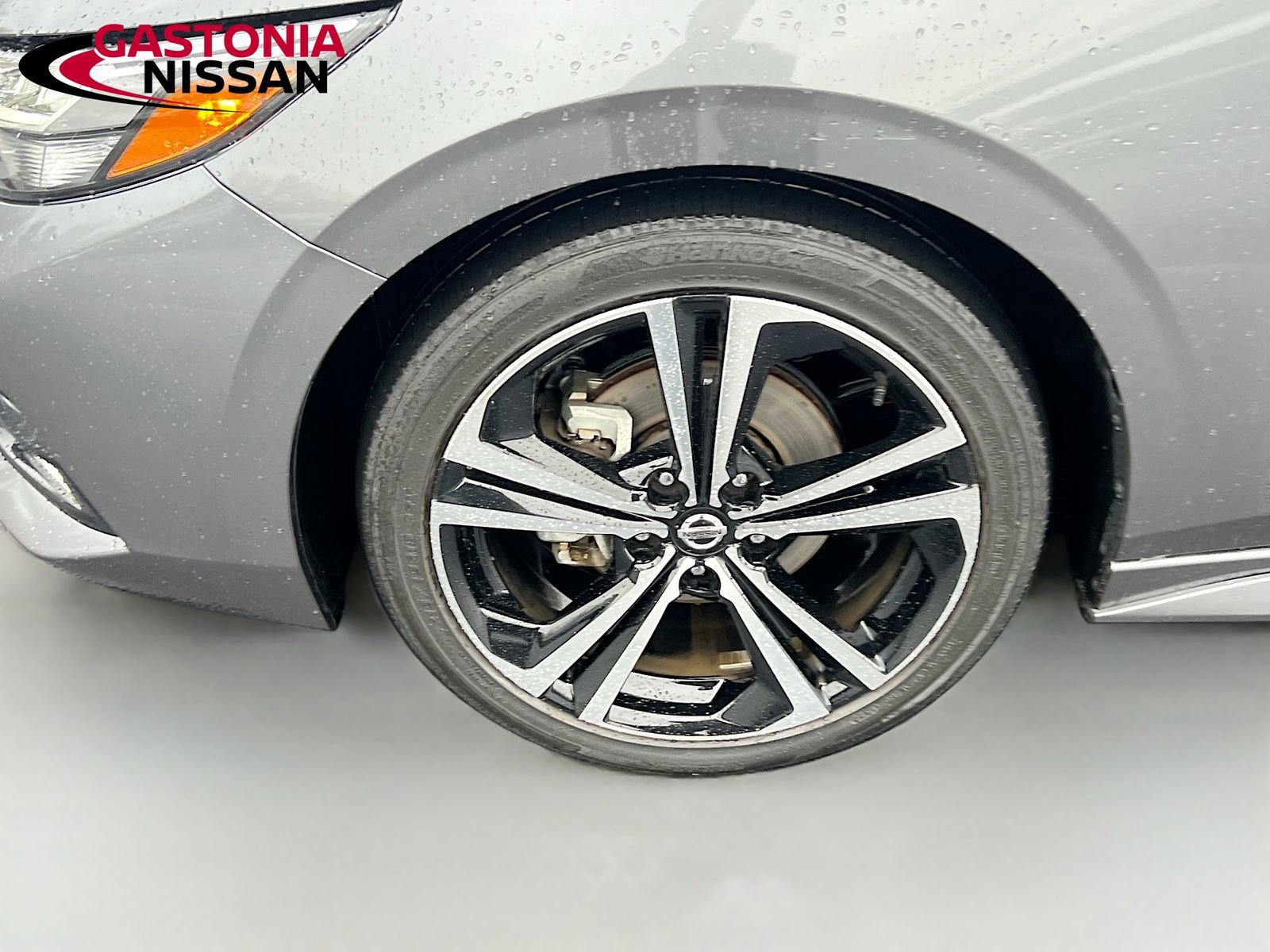 Used 2022 Nissan Sentra SR w/ Trunk Package image 37