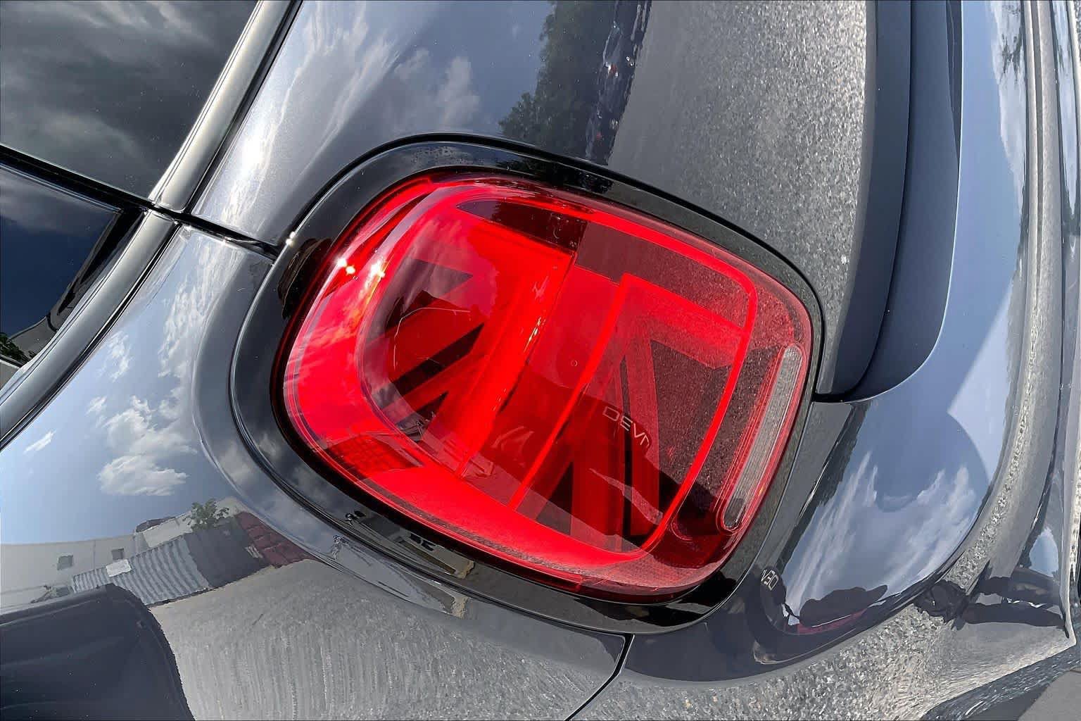 Used 2019 MINI Cooper John Cooper Works FWD image 27