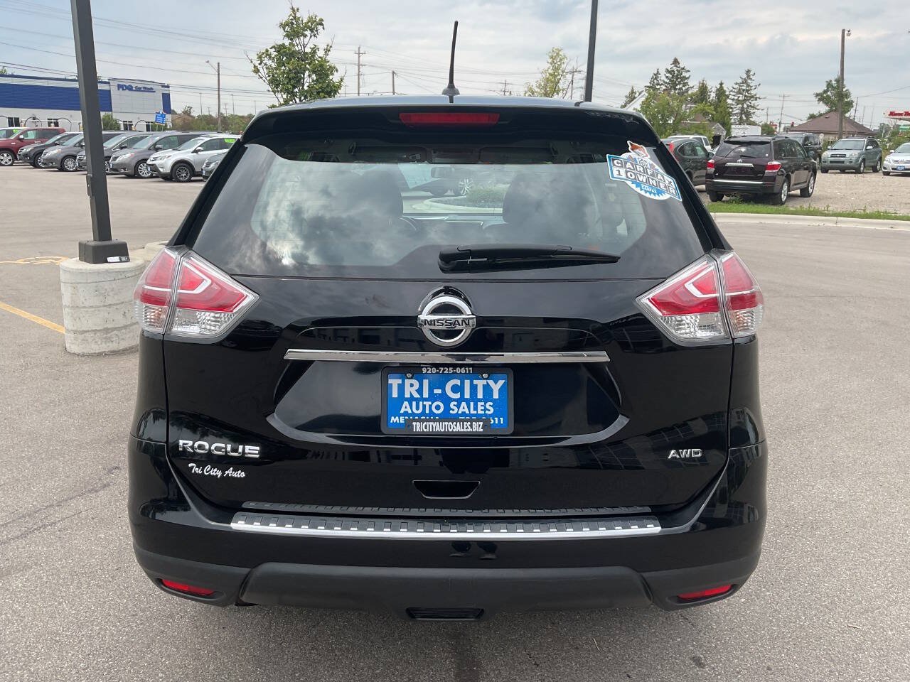 Used 2015 Nissan Rogue S AWD/4WD image 6