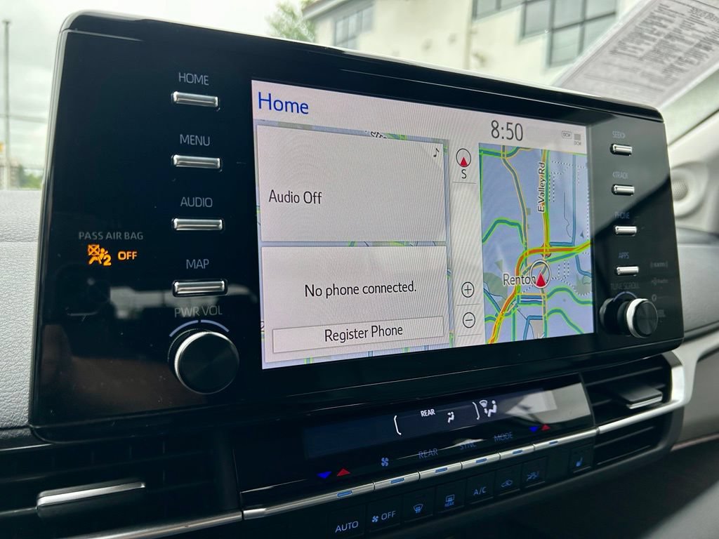 Certified 2022 Toyota Sienna XLE w/ XLE Plus Package FWD image 25