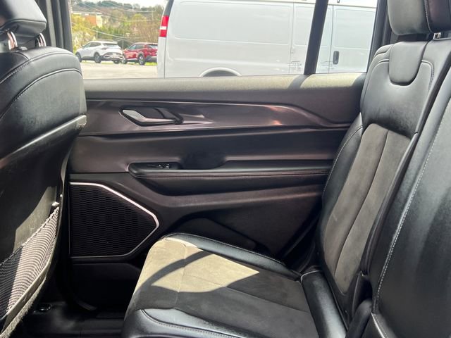 Used 2022 Jeep Grand Cherokee L Laredo image 20