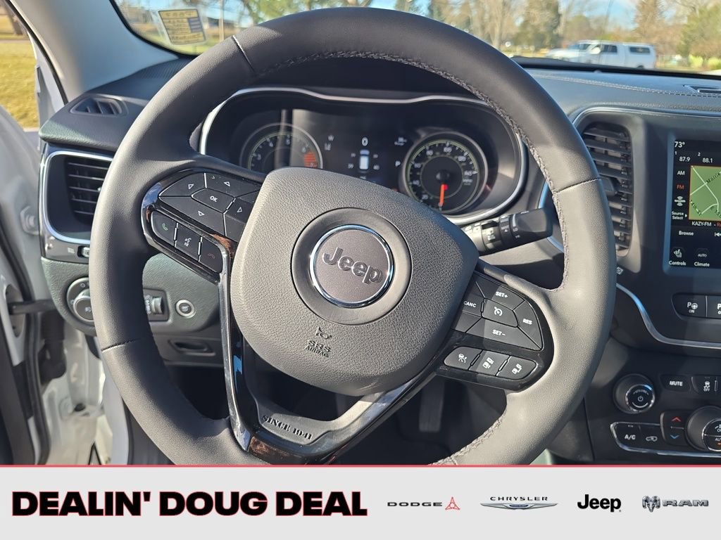 Used 2023 Jeep Cherokee Altitude Lux AWD/4WD image 15