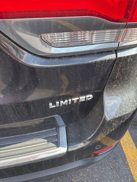 Used 2019 Jeep Grand Cherokee Limited AWD/4WD image 6