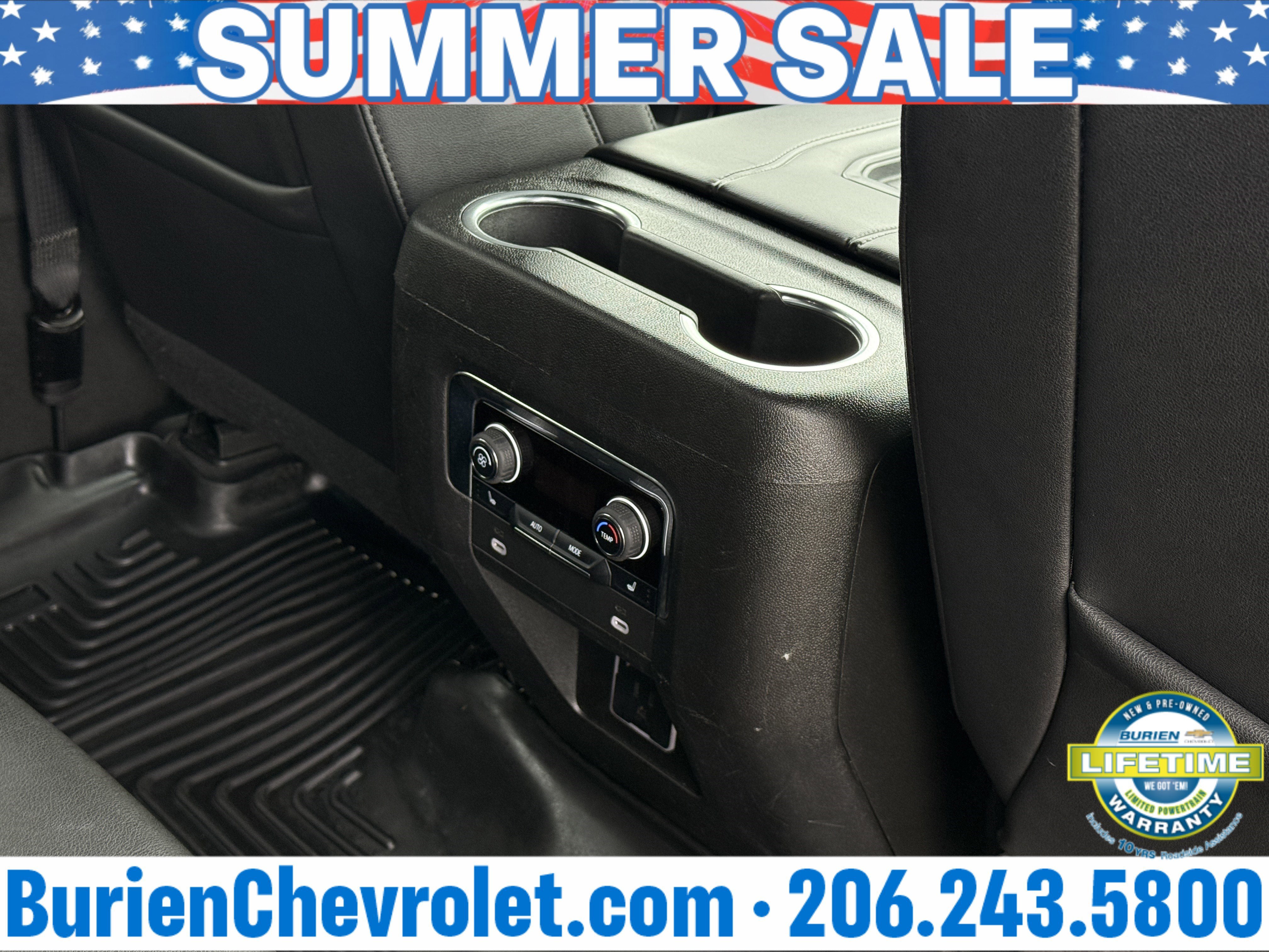 Used 2022 Chevrolet Suburban Z71 w/ Luxury Package AWD/4WD image 27