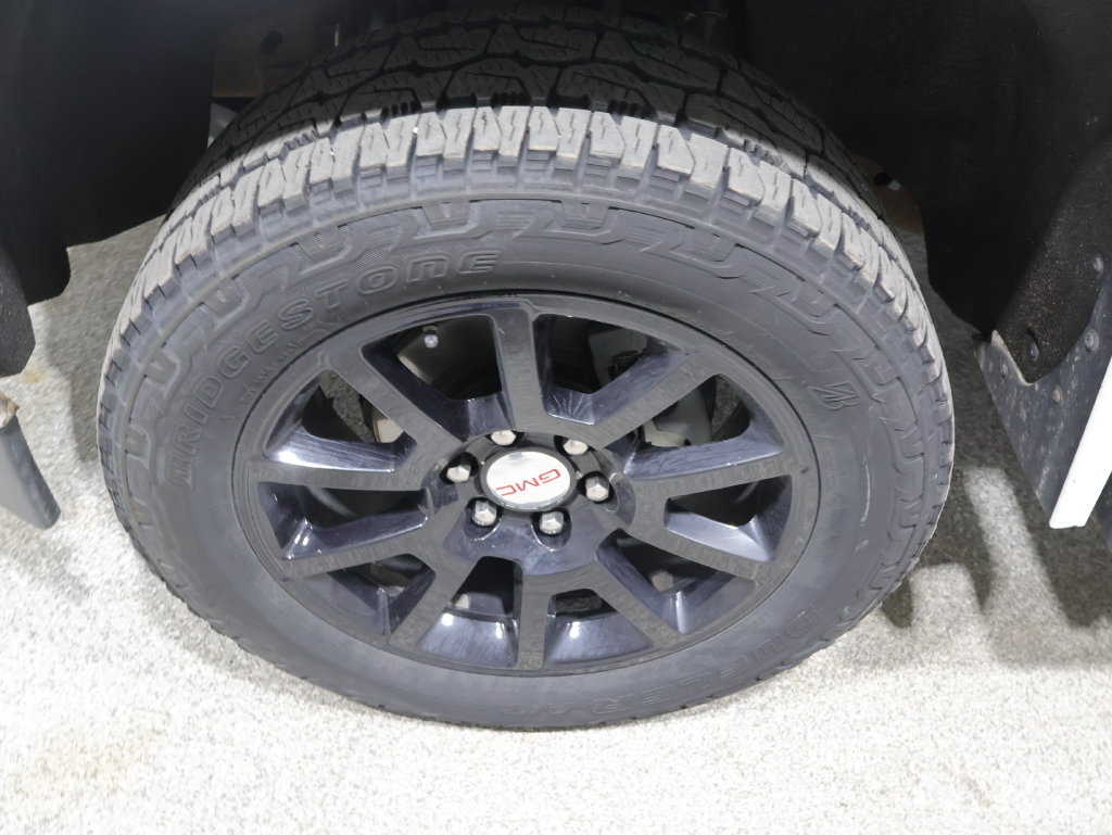 Used 2014 GMC Sierra 1500 SLT w/ All-Terrain Package AWD/4WD image 10