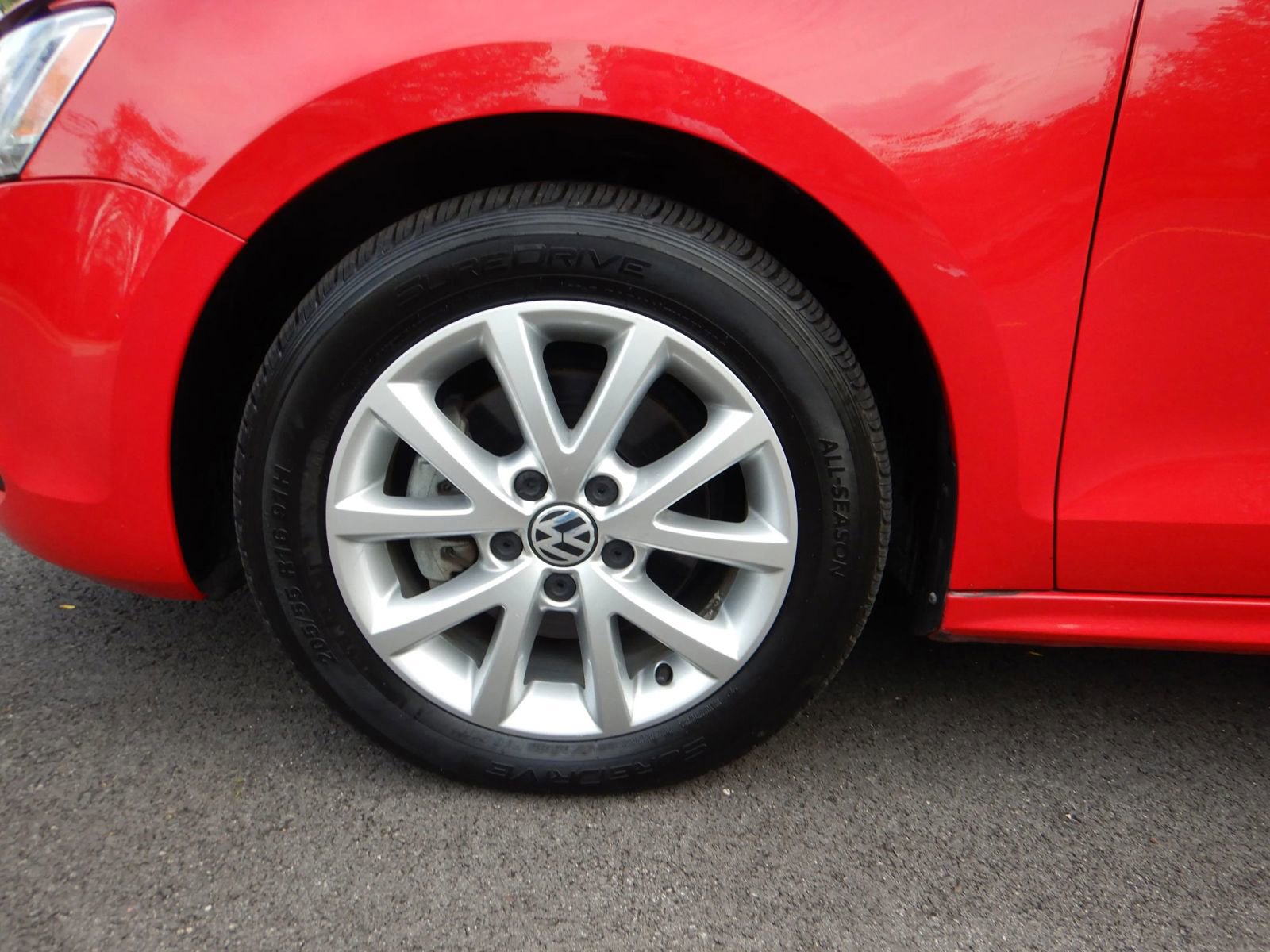 Used 2011 Volkswagen Jetta SE FWD image 26