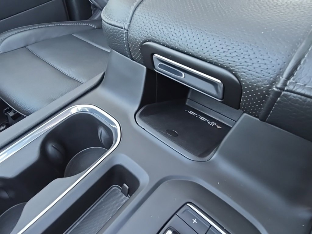 Used 2025 GMC Sierra 3500 Denali image 18