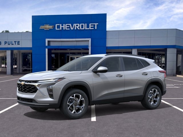 New 2026 Chevrolet Trax LT w/ Driver Confidence Package FWD image 2