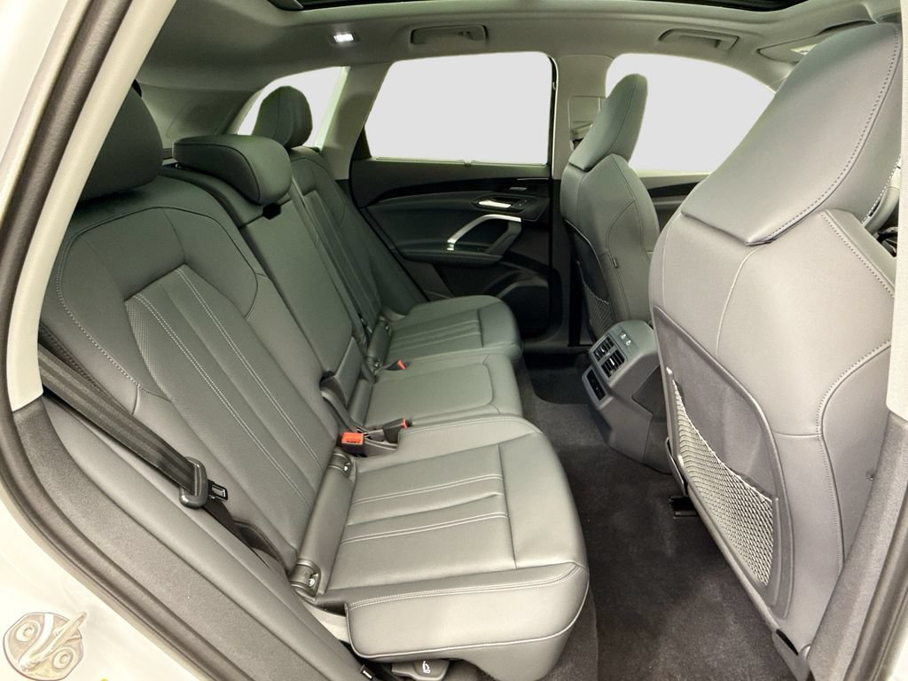Used 2025 Audi Q5 Premium Plus AWD/4WD image 23