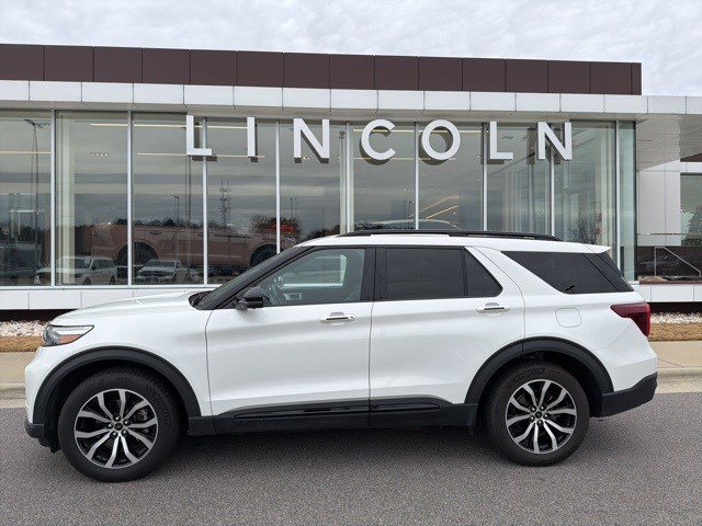 Used 2020 Ford Explorer ST w/ Premium Technology Package image 2