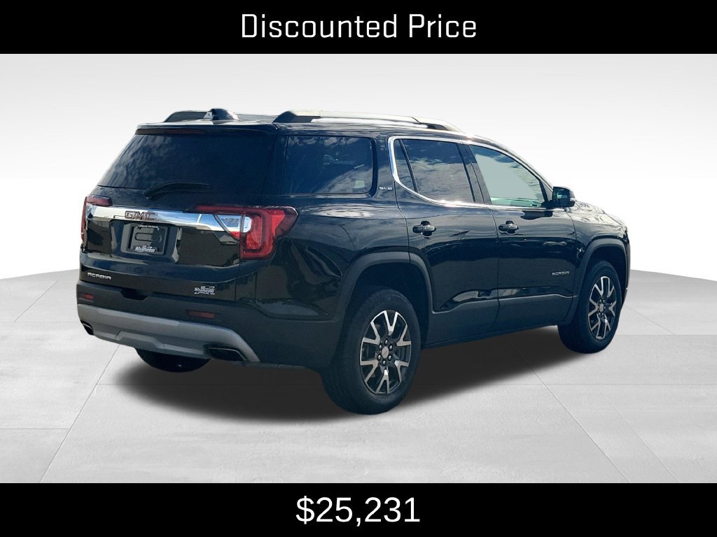 Used 2023 GMC Acadia SLE w/ Driver Convenience Package FWD image 3