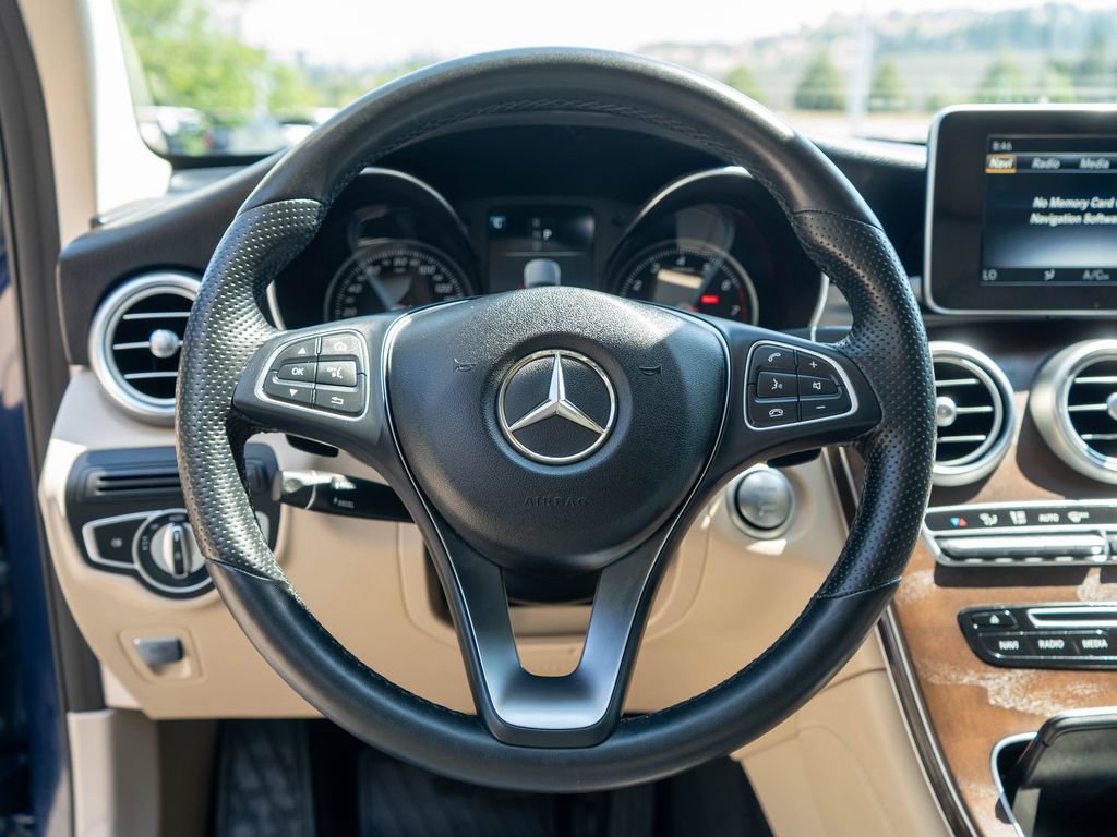 Used 2019 Mercedes-Benz GLC 300 4MATIC image 15