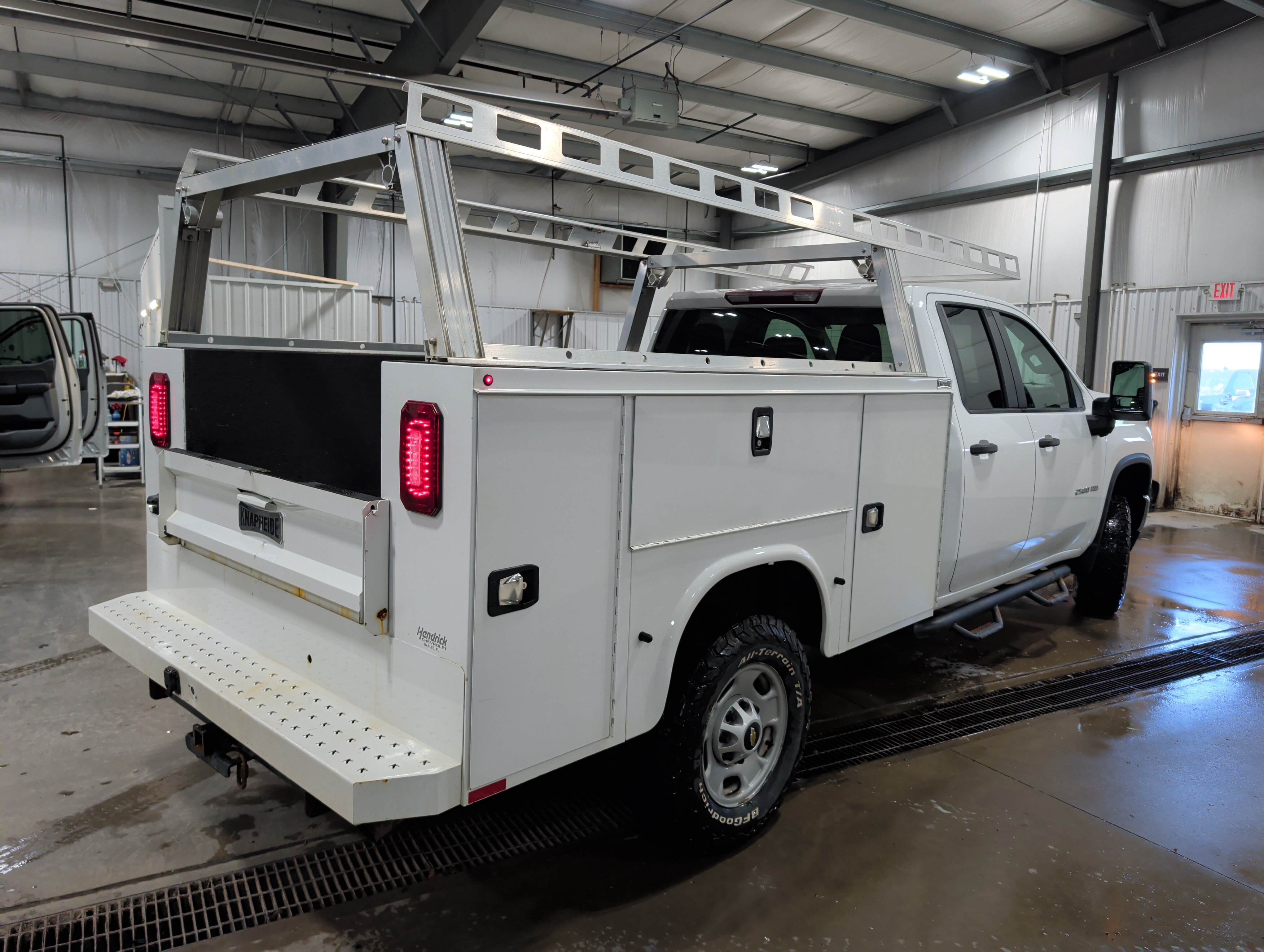 Used 2021 Chevrolet Silverado 2500 W/T w/ WT Convenience Package AWD/4WD image 3