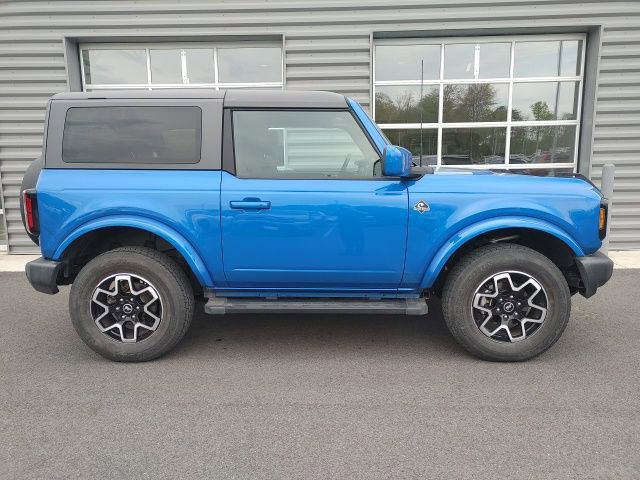 Used 2022 Ford Bronco Outer Banks image 2