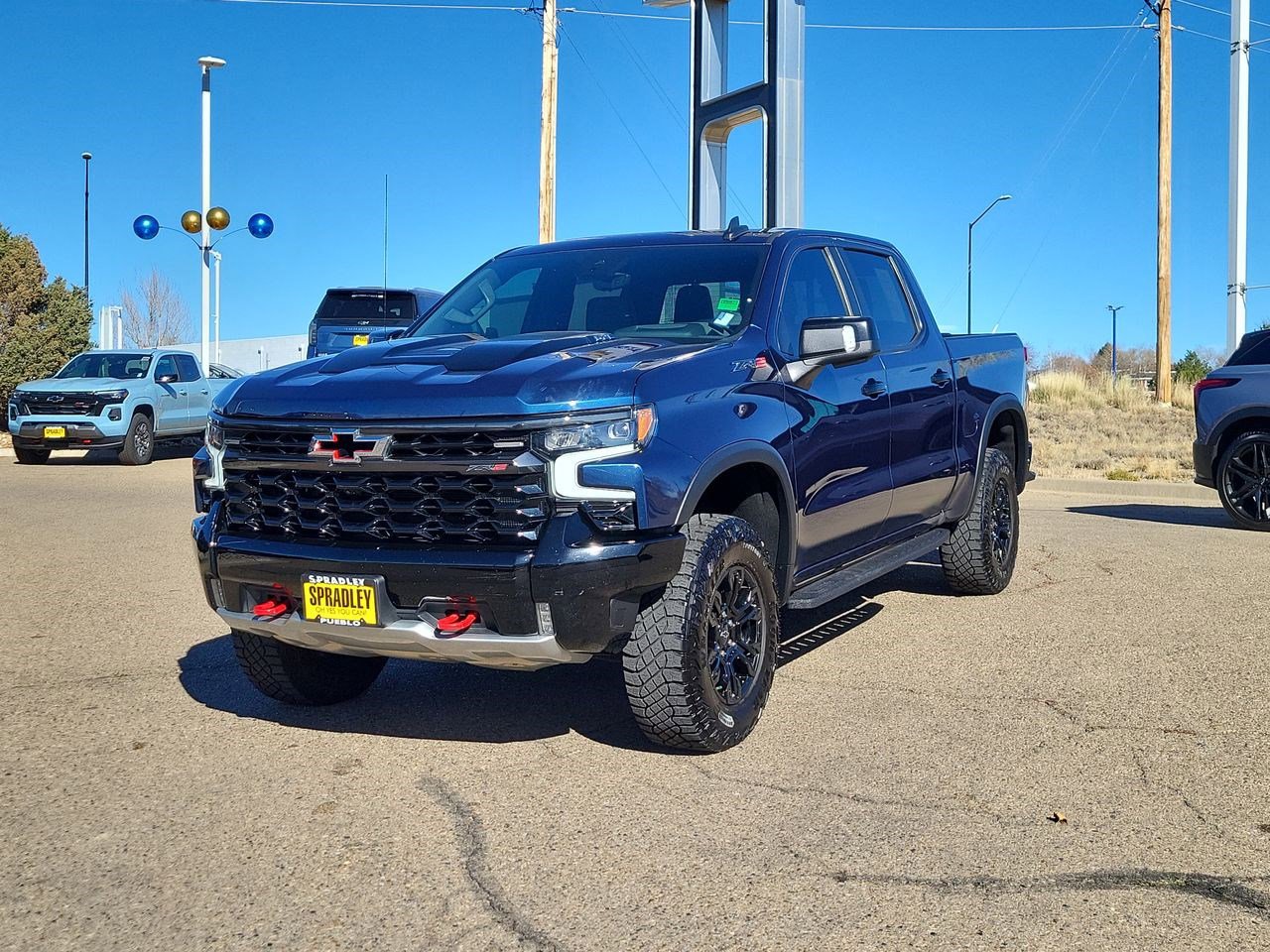 Used 2023 Chevrolet Silverado 1500 ZR2 w/ Technology Package image 4
