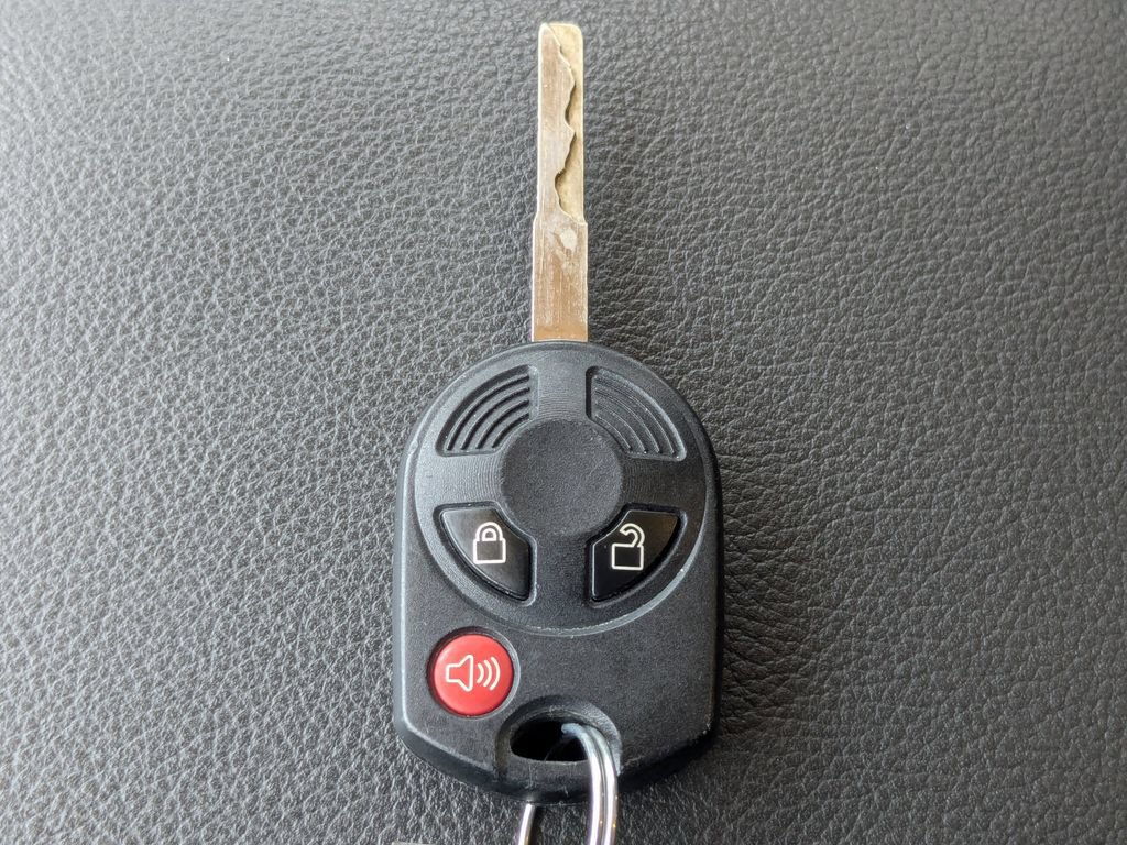 Used 2016 Ford Escape S FWD image 33