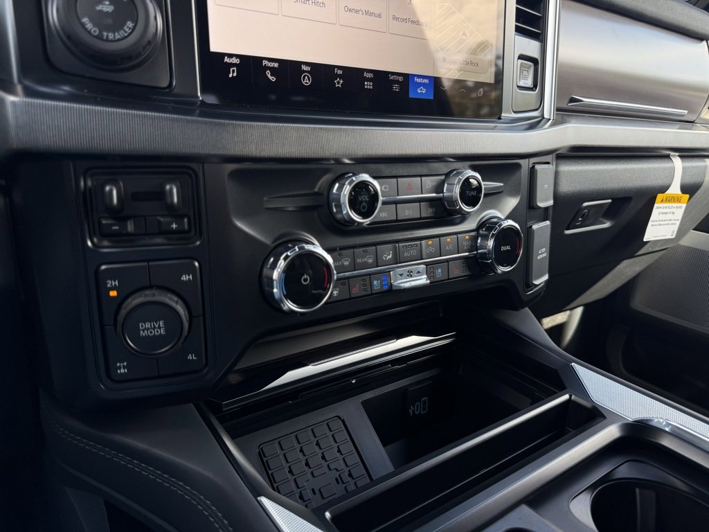 New 2026 Ford F250 Platinum image 18