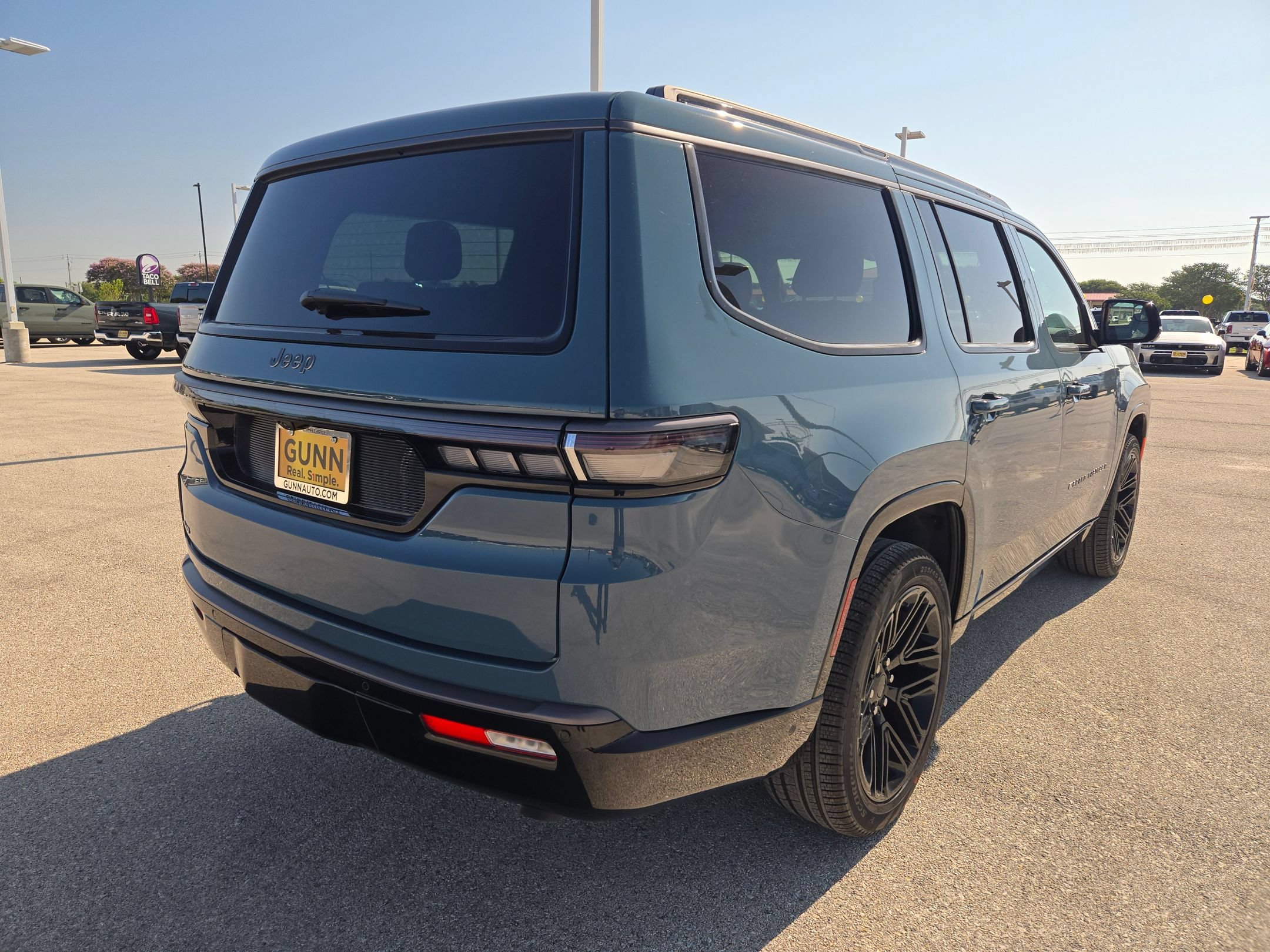 New 2026 Jeep Grand Wagoneer Limited AWD/4WD image 3