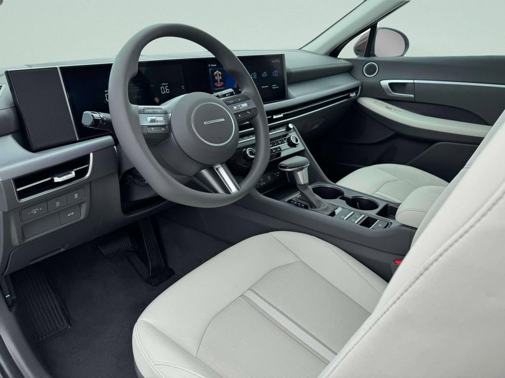 New 2025 Hyundai Sonata SE image 14