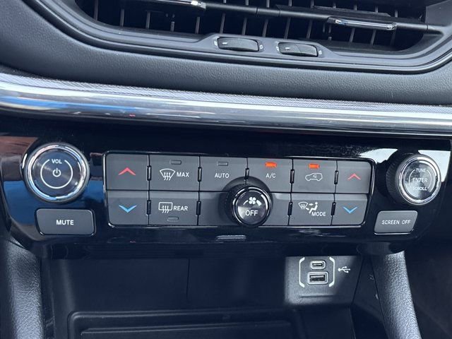 Used 2023 Jeep Compass High Altitude w/ Driver Assist Group I image 34