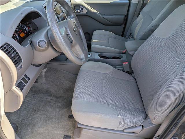 Used 2013 Nissan Frontier SV image 14