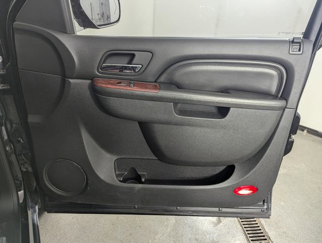 Used 2013 Cadillac Escalade EXT Premium image 13