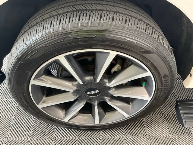 Used 2017 Lincoln Navigator Reserve AWD/4WD image 32