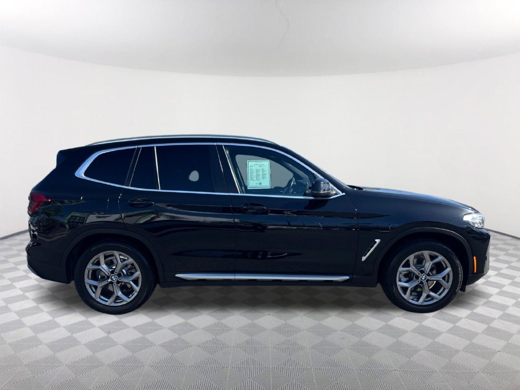 Used 2022 BMW X3 xDrive30i w/ Premium Package 2 AWD/4WD image 3