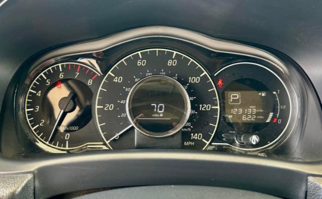 Used 2017 Nissan Versa Note SV image 16