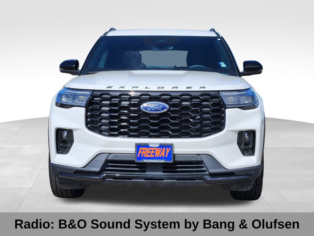Used 2025 Ford Explorer ST-Line w/ Premium Package AWD/4WD image 7