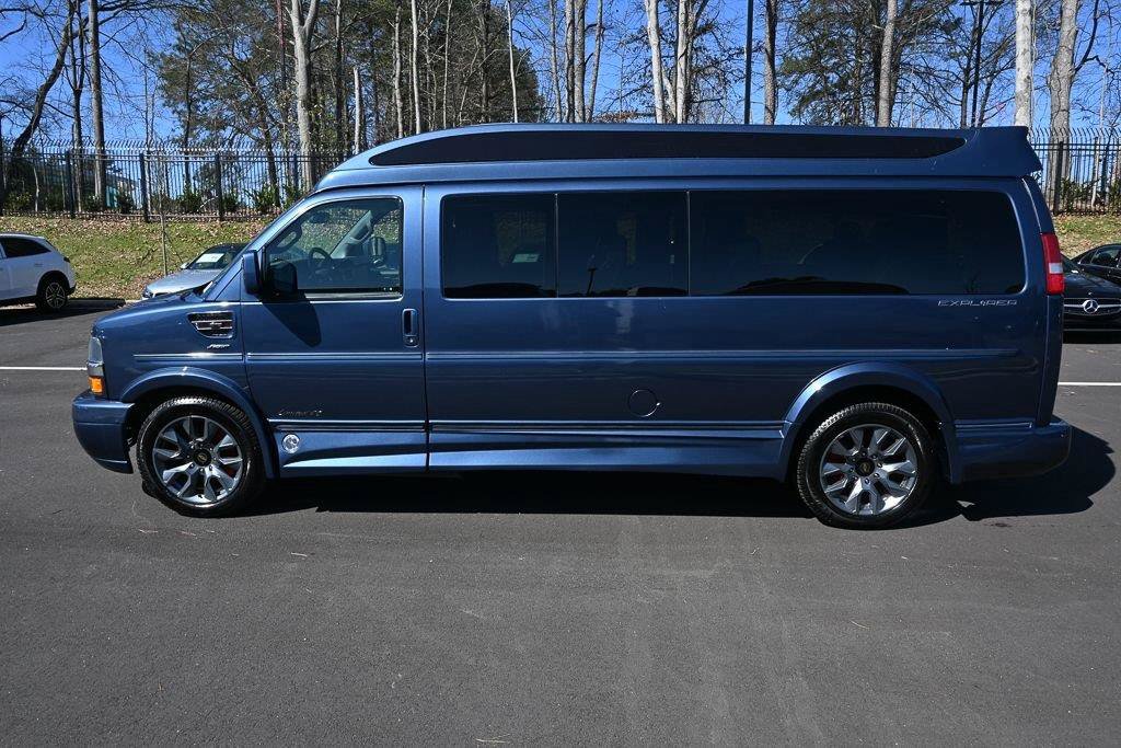 Used 2023 Chevrolet Express 2500 Extended RWD image 7