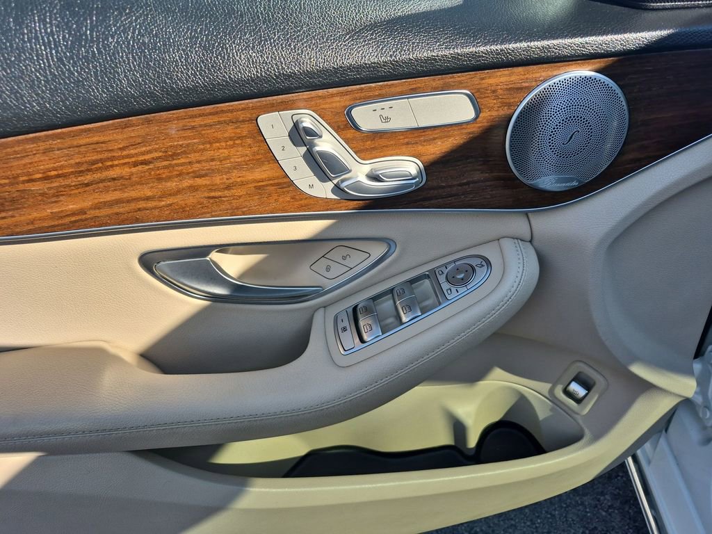 Used 2021 Mercedes-Benz C 300 4MATIC Sedan image 20