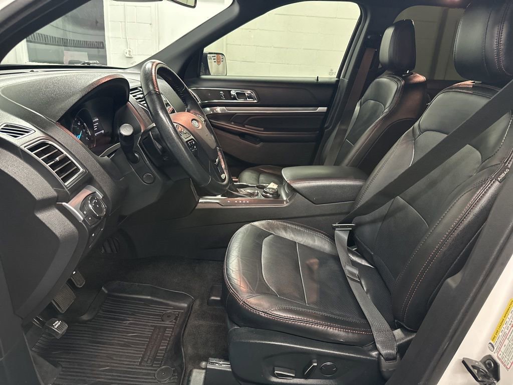 Used 2018 Ford Explorer Sport w/ Equipment Group 401A image 19