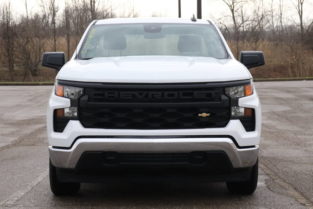 Used 2025 Chevrolet Silverado 1500 W/T RWD image 3