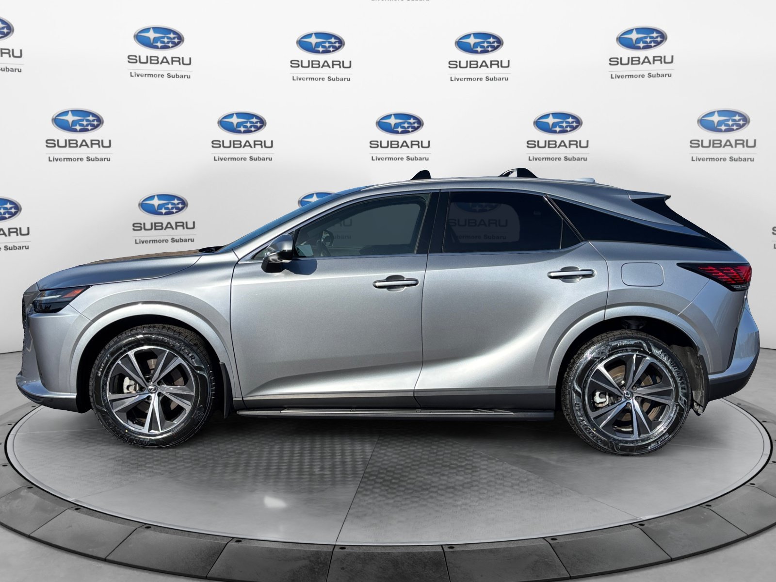 Used 2024 Lexus RX 350 Premium w/ Convenience Package FWD image 3