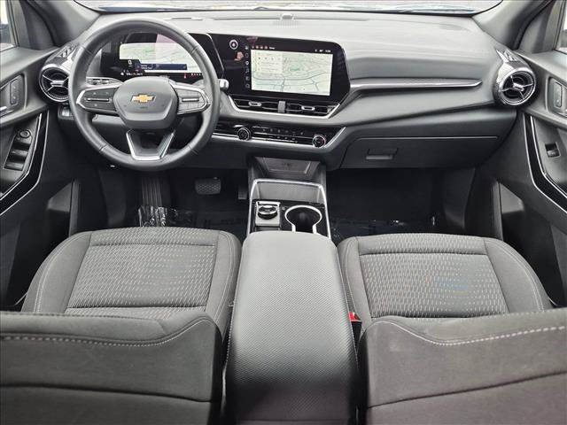 Used 2026 Chevrolet Equinox LT AWD/4WD image 17
