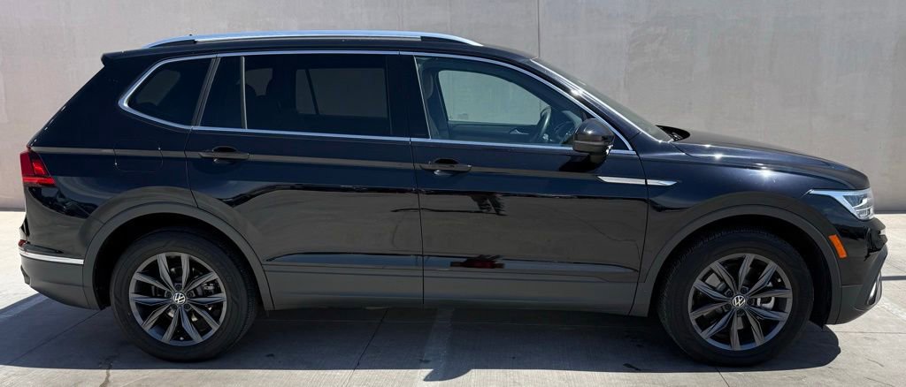Used 2023 Volkswagen Tiguan SE FWD image 5