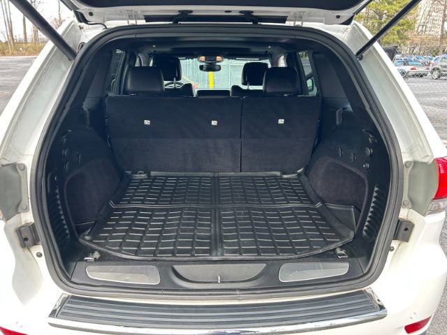 Used 2017 Jeep Grand Cherokee Limited image 27