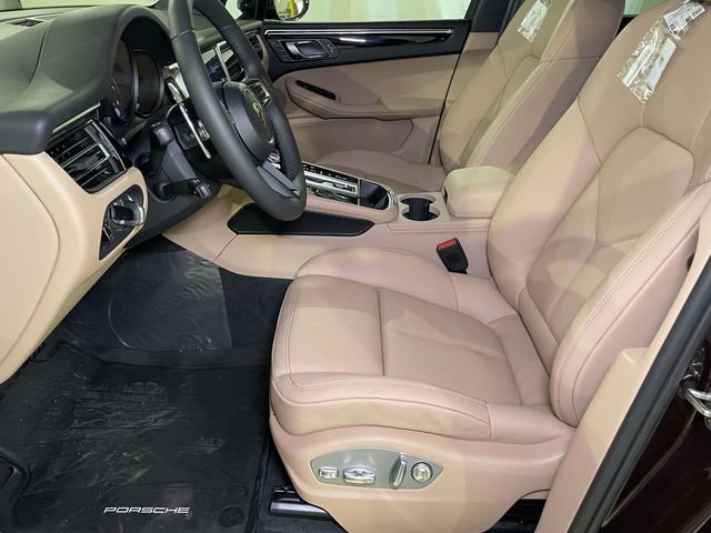 New 2026 Porsche Macan image 16