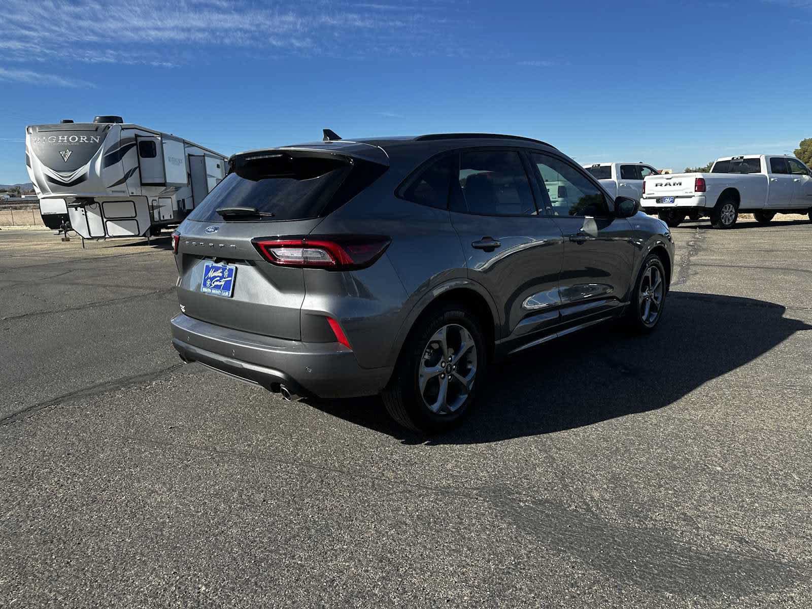 Used 2023 Ford Escape ST-Line w/ Tech Pack #1 FWD image 6
