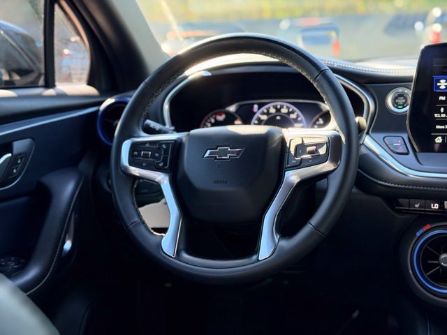 Used 2024 Chevrolet Blazer RS FWD image 23