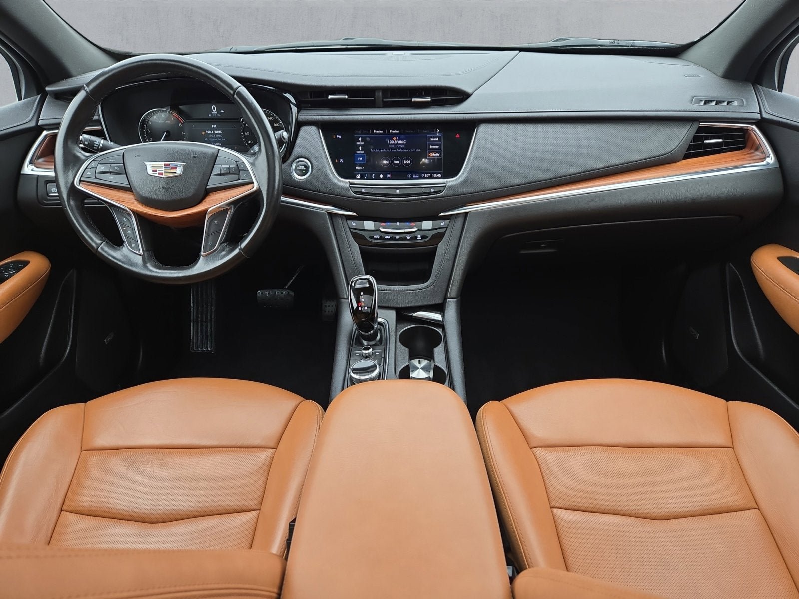 Used 2020 Cadillac XT5 Premium Luxury w/ LPO, Floor Liner Package image 9