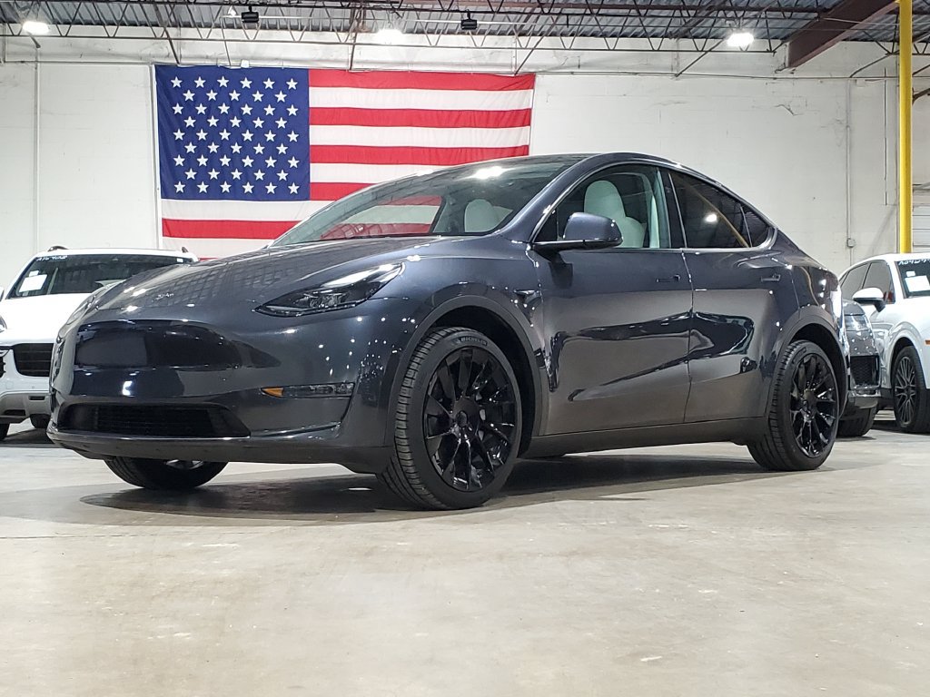 Used 2024 Tesla Model Y Long Range AWD/4WD image 21