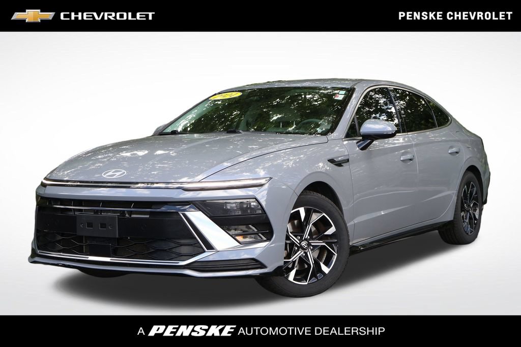 Used 2024 Hyundai Sonata SEL FWD image 1