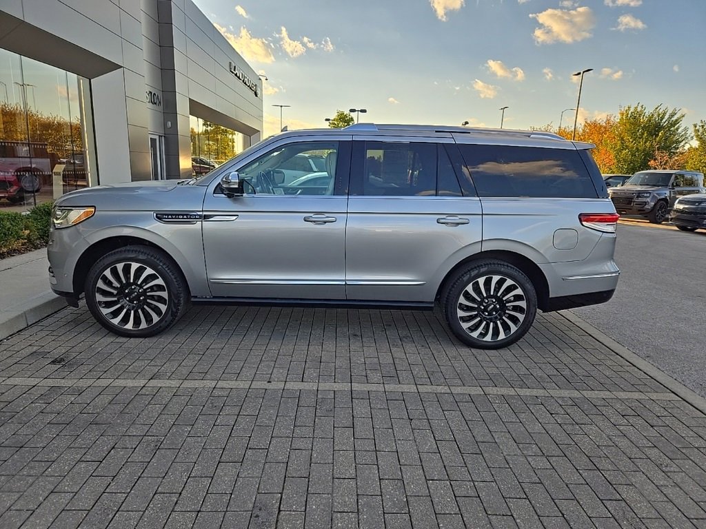Used 2024 Lincoln Navigator Black Label