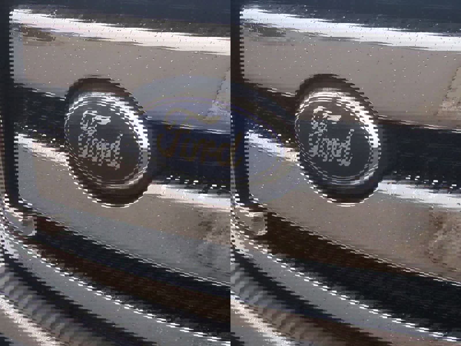 Used 2011 Ford F350 Lariat w/ Lariat Interior Pkg image 12