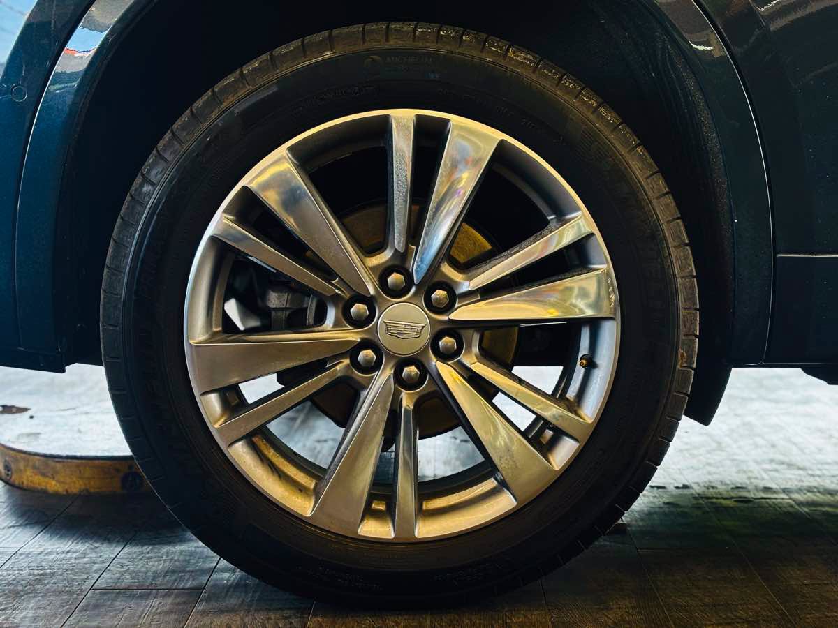 Used 2022 Cadillac XT6 Premium Luxury w/ Technology Package AWD/4WD image 26